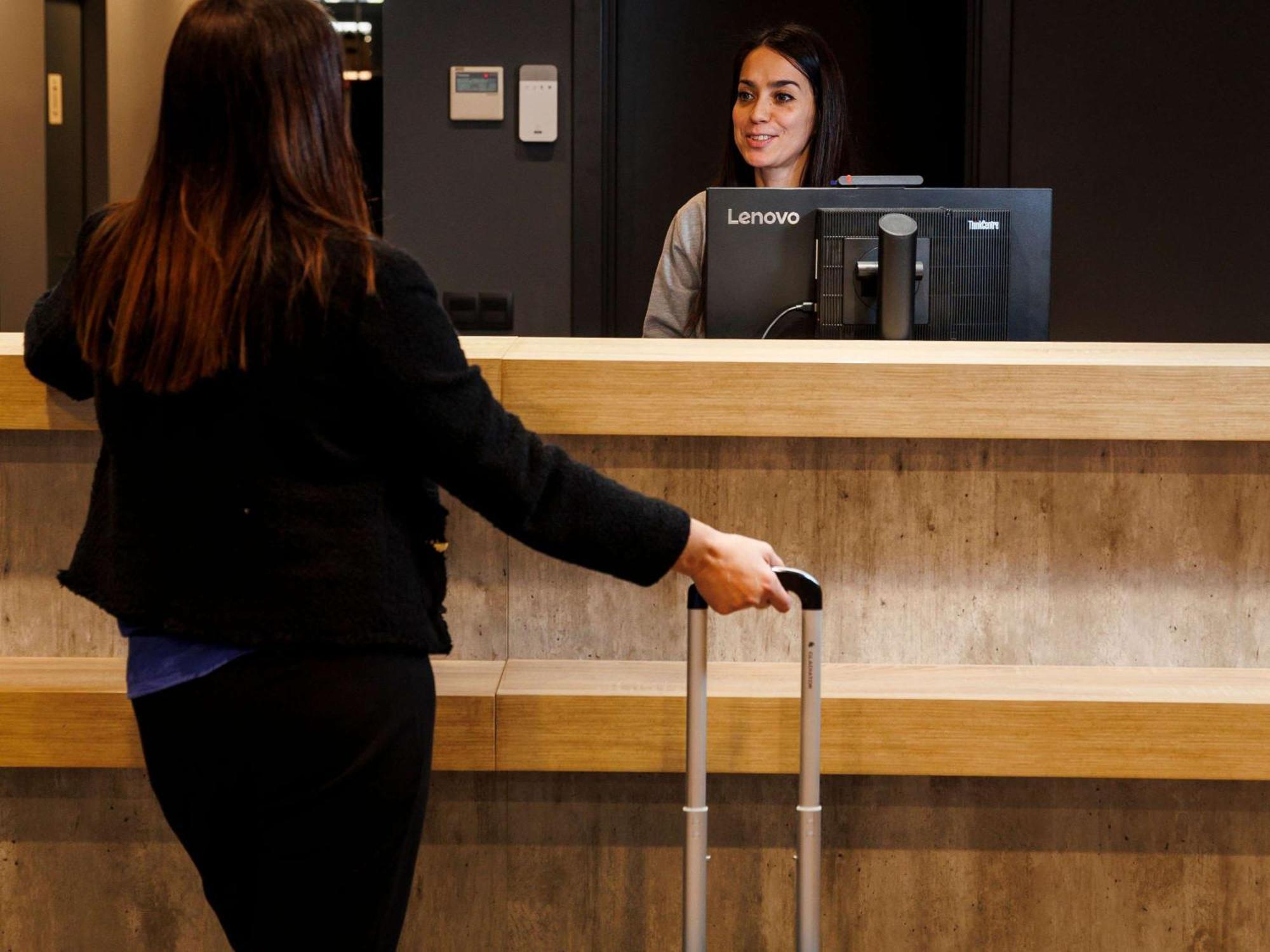 Ibis Budget Logrono Centro ภายนอก รูปภาพ