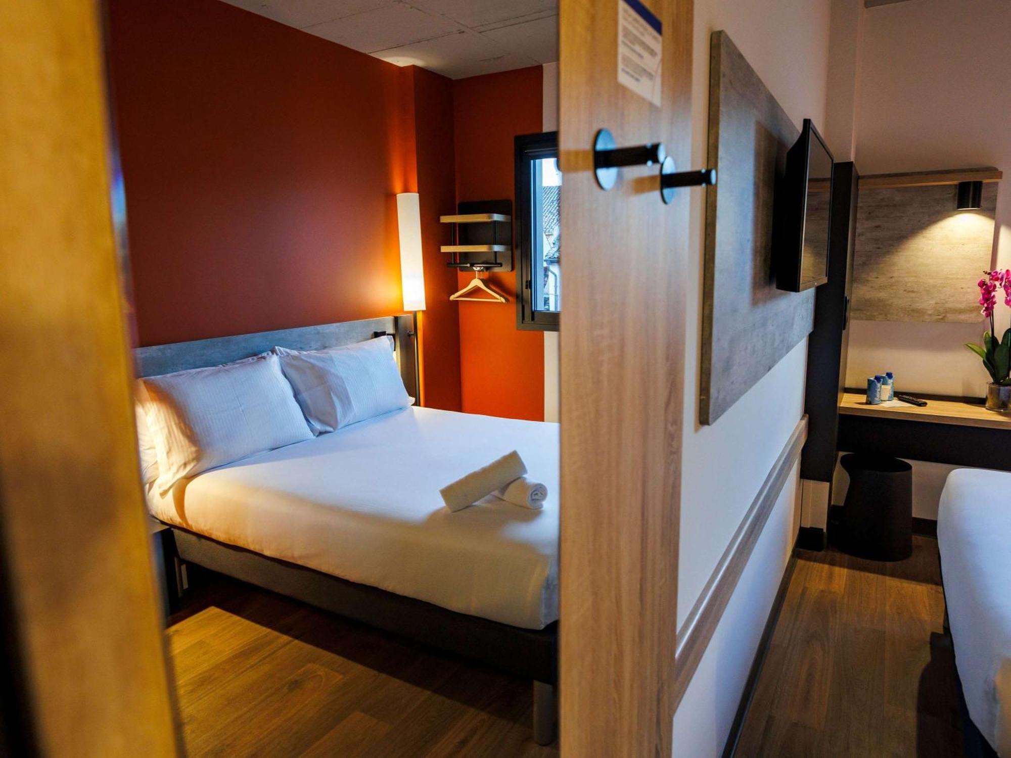 Ibis Budget Logrono Centro ภายนอก รูปภาพ
