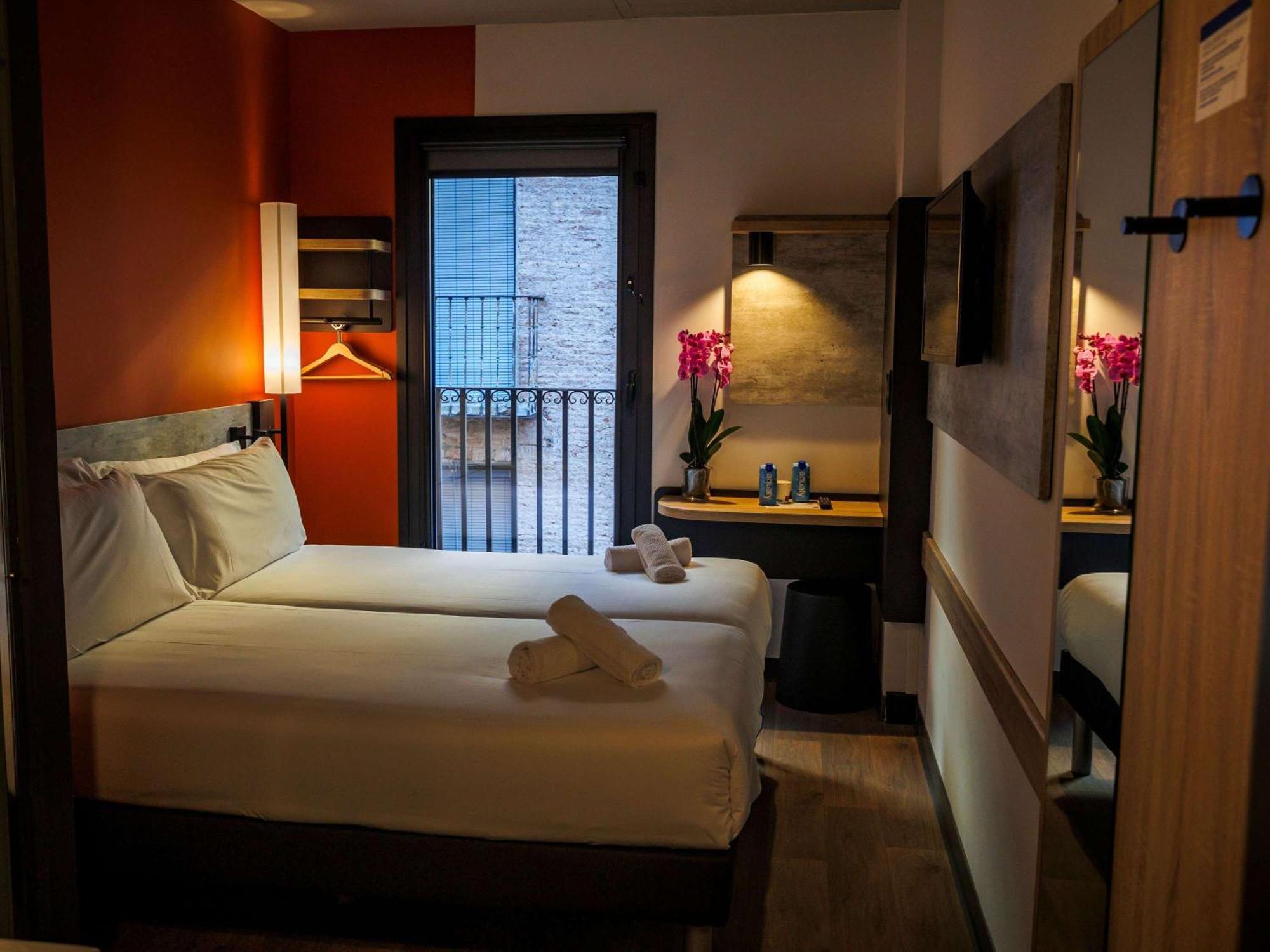 Ibis Budget Logrono Centro ภายนอก รูปภาพ