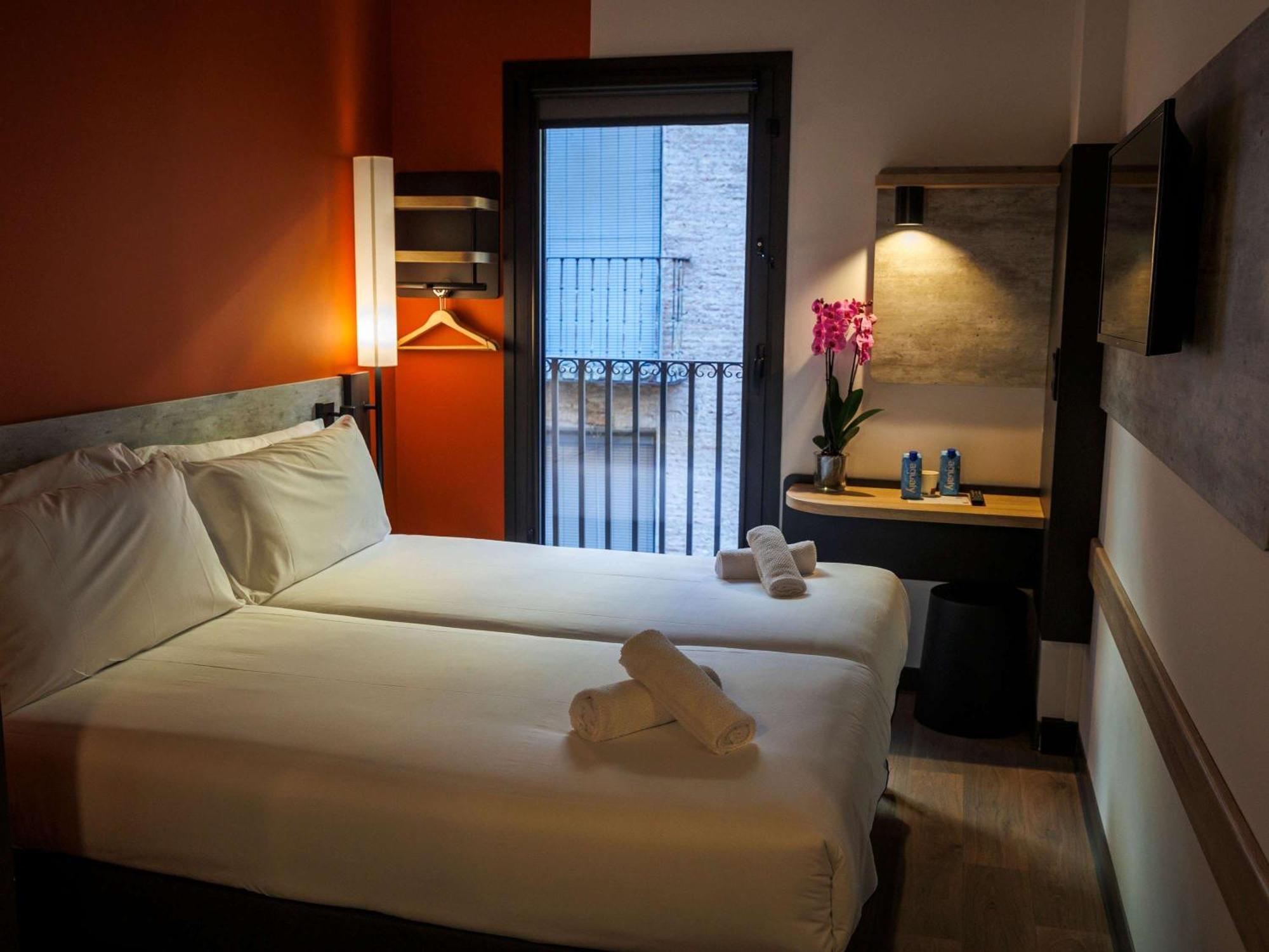 Ibis Budget Logrono Centro ภายนอก รูปภาพ