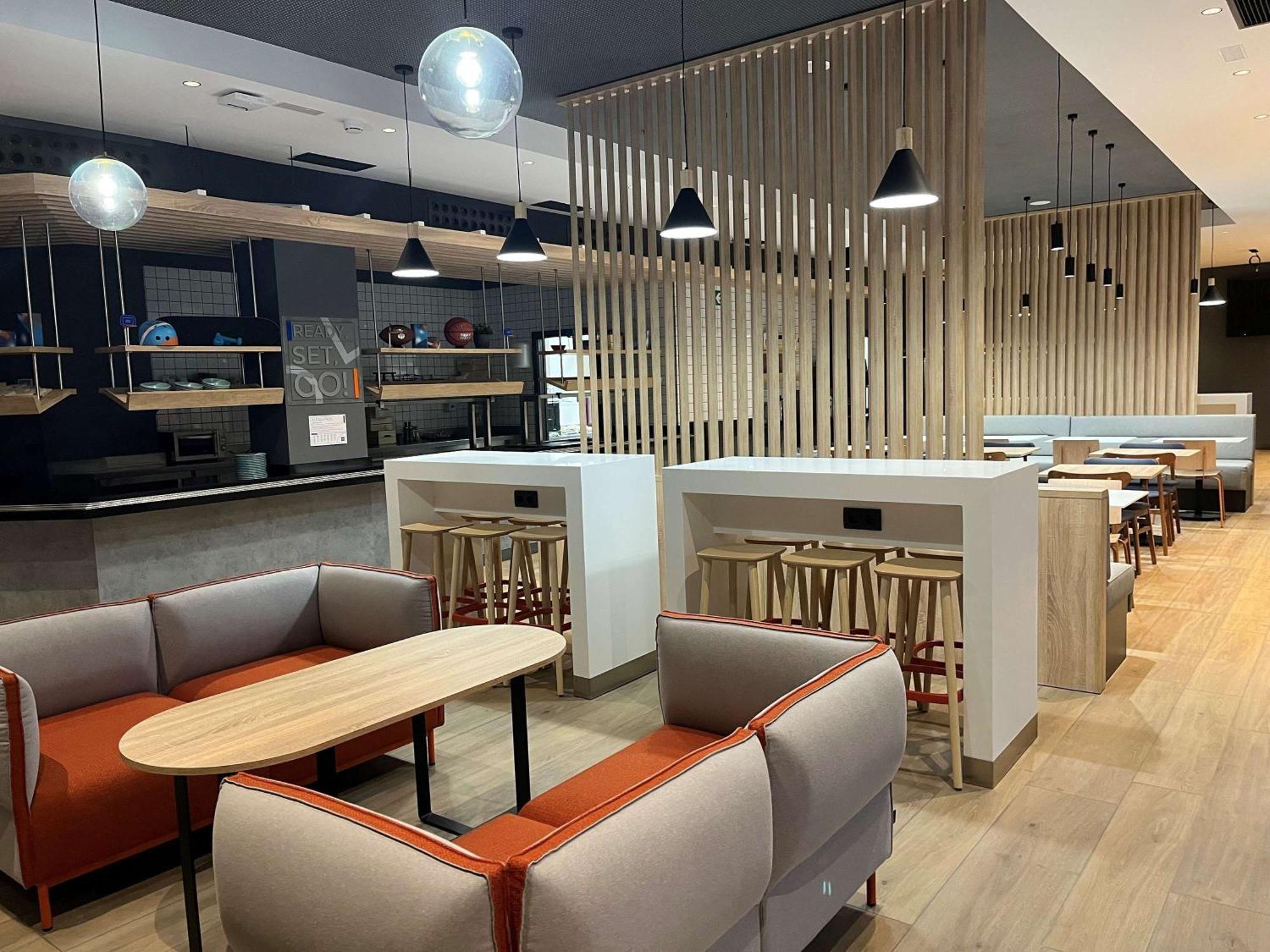 Ibis Budget Logrono Centro ภายนอก รูปภาพ